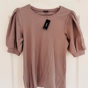 NWT Express Women’s Puff Sleeve Knit Top Size: Large